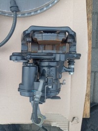 фото thumb №7, Тормозные диски суппорты тормозные колодки комплект m набор bmw x7 g07 2000km 395x36 370x24