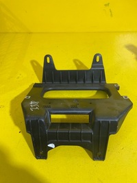 фото thumb №7, Audi a4 b8 - кронштейн підсилювача 4f0907101a