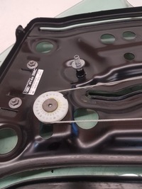 фото thumb №7, Механізм скла зад audi a5 cabrio 8f0839398c