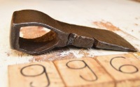 Орыг. Старинный кованый топор топорище 0,9 кг