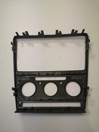 фото thumb №2, Octavia ii рамка радио dekor консоли 1z0