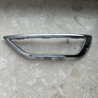 фото thumb №2, Vw t-roc 2017- заглушка хром бампера задняя правая 2ga807834b