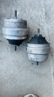 фото thumb №1, A4 b6 b7 подушка двигуна