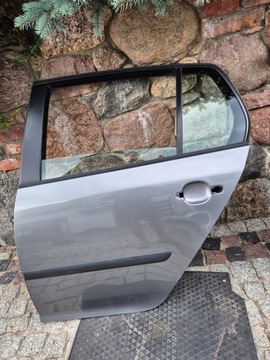 фото thumb №1, 5 дверь задние левая левый зад vw golf v hb la7t