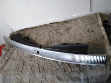 фото thumb №1, Audi q7 защита ремня зад краю багажника 12r евро