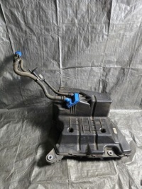 фото thumb №1, Audi a4 b9 2.0tdi lift бак adblue 8w0131878bs