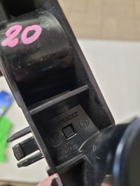 фото thumb №7, Dacia duster ii 2 напрямна кронштейн бампера правий перед 622221036r oem