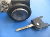 фото thumb №11, Ford fiesta mk7 замок запалювання 9v213f880ea ключ+ ручка ліва перед e9