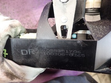 фото thumb №7, Opel astra h iii 04-07 1.9 домкрат изменения коробки передач выборщик 055351706