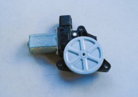 фото thumb №1, Замок капот передний tesla s