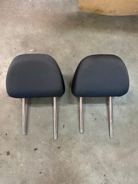 фото thumb №1, Подголовник переднее audi a1 8x