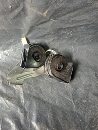 фото thumb №1, Клаксон сигнал звуковой peugeot 5008 ii 9815870780