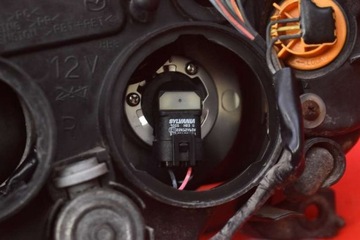 фото thumb №9, Фара правые лампа перед линза eu dg4051030 mazda 2 dy рестайлинг 05-07