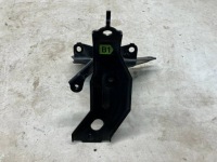 фото thumb №8, Yaris iii lift 1.5 vvti benz кронштейн подушка двигателя коробки передач левая b1