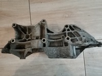 фото thumb №1, Кронштейн генератора 03l903143r audi a4 2.0 tdi