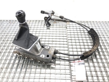фото thumb №1, Важіль зміни коробки передач vw passat b7 3c0711049al