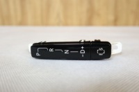 фото thumb №1, Mercedes slk r172 дисплей положение переключения передач a1722670188