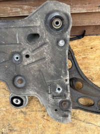 Подрамник передние renault trafic 3 vivaro b 1.6 dci рычаги комплект Недорого, фото thumb