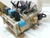 фото thumb №6, Коробка запобіжників toyota yaris ii 82730-52700