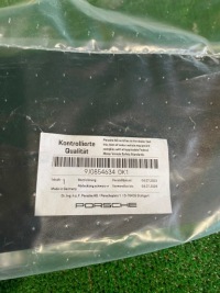 фото thumb №4, Накладка порог правая задняя porsche taycan