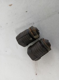 фото thumb №1, Ford mustang v 10-14 отбойник резиновый элемент крышки капот