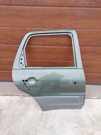 фото thumb №1, Mazda tribute i 00-07 двері праве задня задні