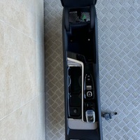 фото thumb №5, Подлокотник туннель панель управление volvo xc60 ii plug-in hybrid