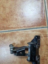 фото thumb №3, Mercedes sprinter 910 направляющая ролик дверь раздвижных