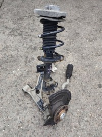 фото thumb №1, Mercedes w176 левая передняя поворотный кулак рычаг амортизатор