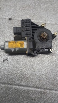 фото thumb №1, Моторчик стекло правый перед opel astra g ii 00r