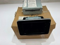 фото thumb №1, Монитор c-klasa w205 205 дисплей mercedes