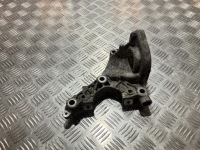 фото thumb №1, Кронштейн опора полуось mercedes cla w118 250e 1.3 cgi