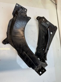 фото thumb №1, Mercedes-benz ml w164 2987cm3 дизель направляющая лампы правая