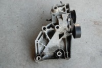 Opel insignia кронштейн генератора 55582510 Доставка, фото thumb