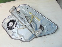 фото thumb №7, Volvo s40 ii 06r подъемник левый задняя 30739182ac