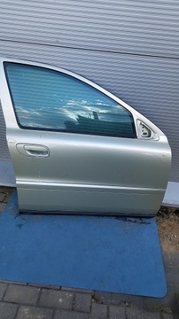 фото thumb №1, Двері перед передні праві volvo s60 00-09r
