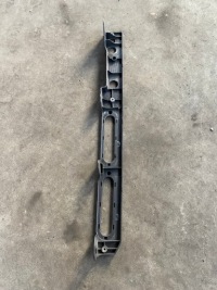 фото thumb №1, Range rover sport l494 направляющая крыла правый