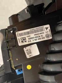 фото thumb №6, Vw t-roc r-line лампы задние led