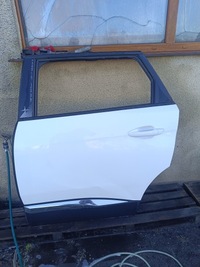 фото thumb №1, Двері лівий задня peugeot ii 5008