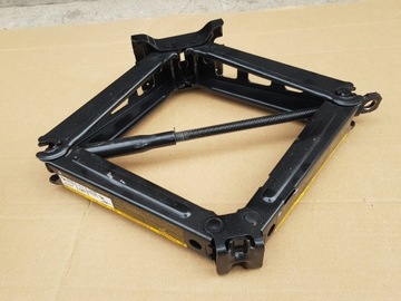 фото thumb №10, Набір do зміни колеса / вкладка + домкрат + ключ / opel vectra c signum