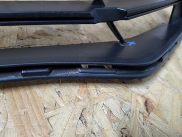 фото thumb №6, Renault megane 4 iv рестайлинг решётка средняя бампера передней перед