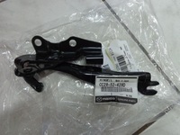 фото thumb №1, Mazda 5 2005-2010 петля капота лівий новий оригінал.