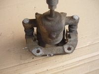 фото thumb №13, Суппорт тормозной + скоба левый задняя bmw 1 e87 e81 280mm 40/10 проверенный