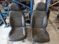 фото thumb №1, Opel insignia комплект сидений левый правый перед + заднее сиденье задняя