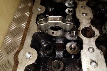 фото thumb №8, Головка двигателя volvo xc70 ii 31430110 2.0l дизель 120kw 2015