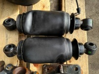 фото thumb №1, Амортизатор кабіни задня подушка iveco stralis