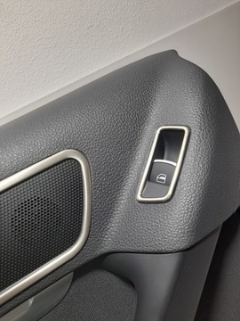 фото thumb №15, Vw tiguan рестайлінг 2015r боковина двері limited edition хром оббивка перед зад
