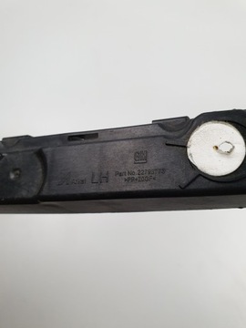 фото thumb №10, Opel insignia a i hb sedan ползун крепление бампера зад левый 22793773