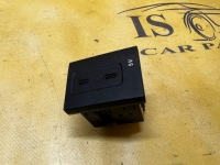 фото thumb №1, Подвійний роз'єм usb c port зарядний пристрій mercedes a w177