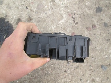 фото thumb №8, Opel astra h 04 - коробка запобіжників bsi модуль